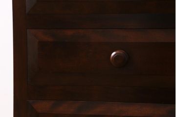 中古美品　松本民芸家具　立体的なデザインが目を引くA型脇棚(サイドチェスト、小引き出し)(定価約13万8千円)(R-038534)