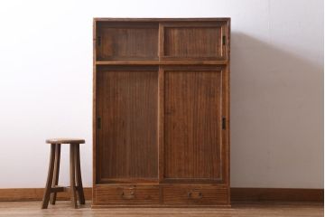 アンティーク家具　和製アンティーク　昭和初期　桐材　和の雰囲気漂う戸棚(収納棚、キャビネット)(R-038543)