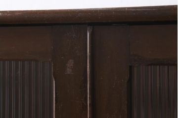 レトロ家具　昭和レトロ　昭和中期　モールガラス入り　濃い色味が味わい深いブックケース(本箱、キャビネット)(R-038544)