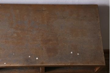 レトロ家具　昭和レトロ　素朴な雰囲気が懐かしさ感じる収納棚(飾り棚、オープンラック、下駄箱)(R-038546)