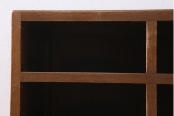レトロ家具　昭和レトロ　素朴な雰囲気が懐かしさ感じる収納棚(飾り棚、オープンラック、下駄箱)(R-038546)