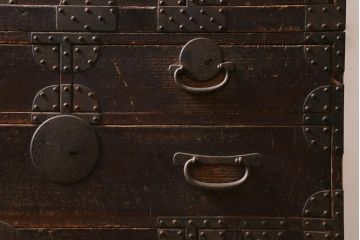 【簡易リペア限定品】アンティーク建具　明治期　十字金具が印象的な重ね帳場箪笥(時代箪笥、重ね箪笥、収納箪笥、整理箪笥)(R-038548)