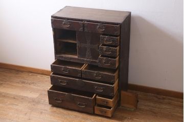アンティーク家具　明治期　十字金具が印象的な重ね帳場箪笥(時代箪笥、重ね箪笥、収納箪笥、整理箪笥)(R-038548)