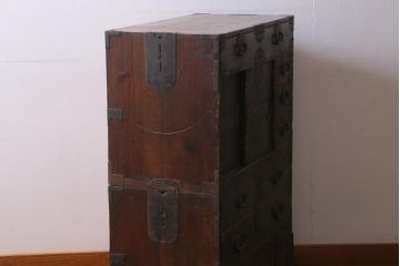 アンティーク家具　明治期　十字金具が印象的な重ね帳場箪笥(時代箪笥、重ね箪笥、収納箪笥、整理箪笥)(R-038548)