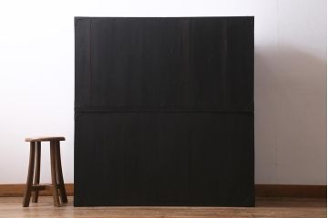 アンティーク家具　和製アンティーク　前面ケヤキ材　二本松箪笥　松竹梅と亀の意匠が目を引く重ね箪笥(引き出し、衣装箪笥)(R-038550)