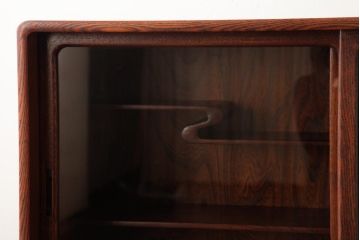 中古　松本伝統　指物工芸家具　上品なたたずまいが魅力的な茶棚(収納棚、キャビネット)(定価約35万円)(R-038552)