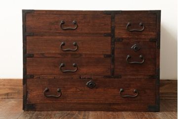 アンティーク家具　和製アンティーク　大正昭和初期　桐材　銅金具　味わい深い小引き出し(小箪笥、小物収納)(R-038554)