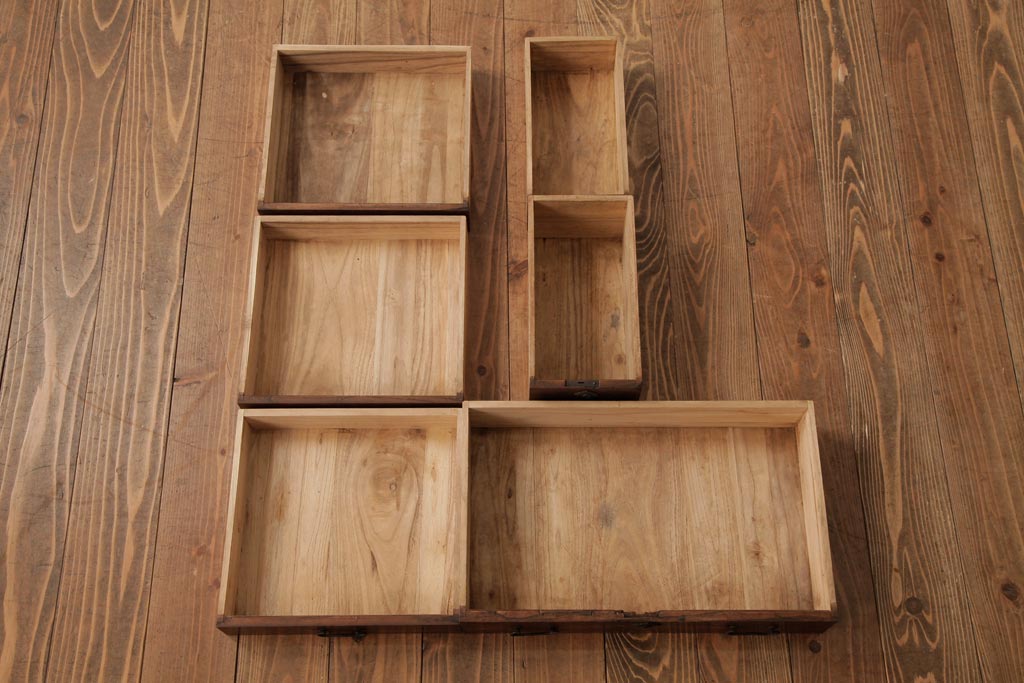 アンティーク家具　和製アンティーク　大正昭和初期　桐材　銅金具　味わい深い小引き出し(小箪笥、小物収納)(R-038554)