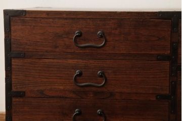 アンティーク家具　和製アンティーク　大正昭和初期　桐材　銅金具　味わい深い小引き出し(小箪笥、小物収納)(R-038554)