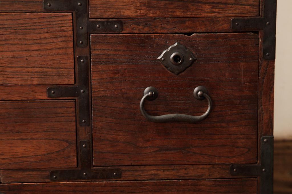 アンティーク家具　和製アンティーク　大正昭和初期　桐材　銅金具　味わい深い小引き出し(小箪笥、小物収納)(R-038554)