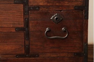 アンティーク家具　和製アンティーク　大正昭和初期　桐材　銅金具　味わい深い小引き出し(小箪笥、小物収納)(R-038554)