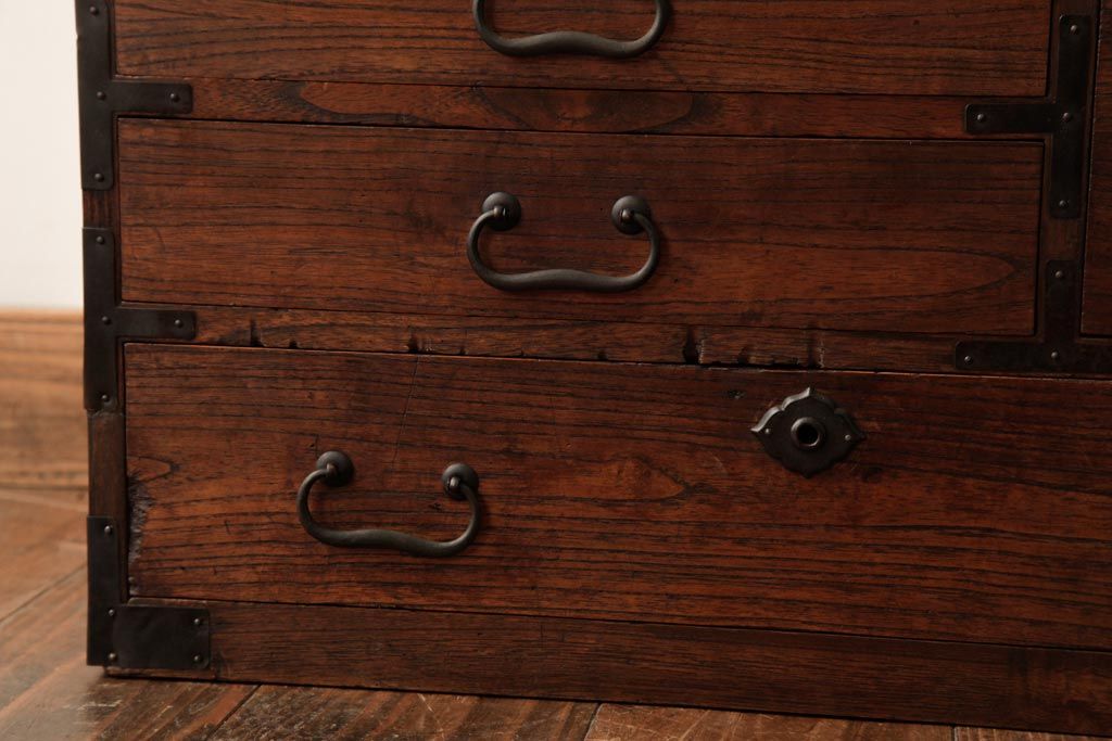 アンティーク家具　和製アンティーク　大正昭和初期　桐材　銅金具　味わい深い小引き出し(小箪笥、小物収納)(R-038554)