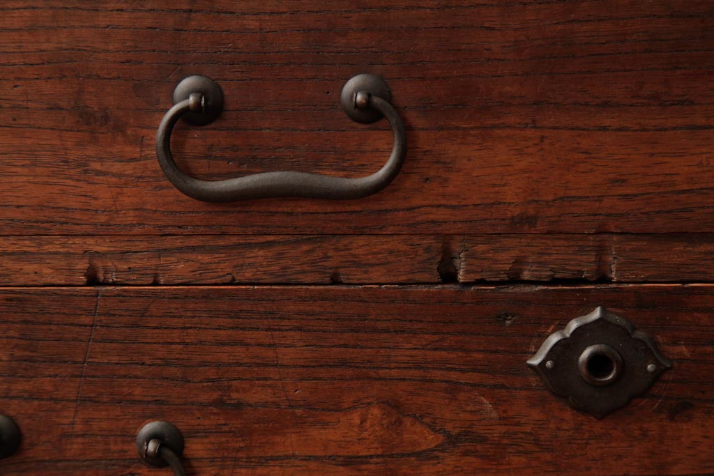 アンティーク家具　和製アンティーク　大正昭和初期　桐材　銅金具　味わい深い小引き出し(小箪笥、小物収納)(R-038554)