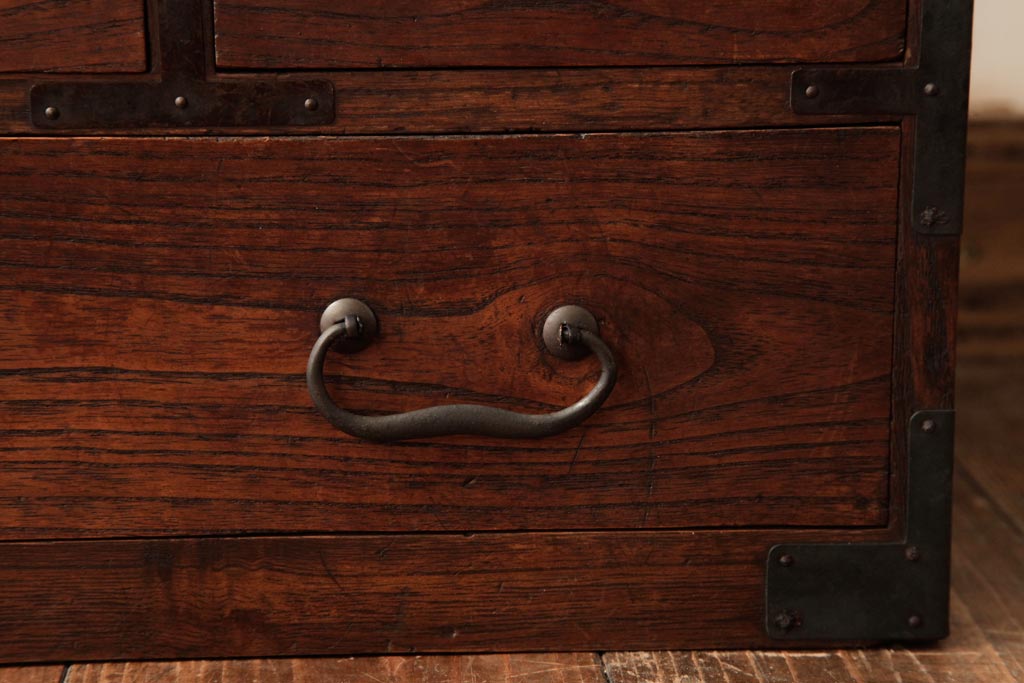 アンティーク家具　和製アンティーク　大正昭和初期　桐材　銅金具　味わい深い小引き出し(小箪笥、小物収納)(R-038554)