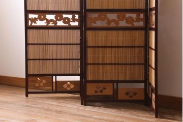 ビンテージ家具　和製ビンテージ 　昭和中期　すだれが涼やかな印象の四連折り畳み式パーテーション(衝立、仕切り)(R-038555)