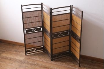 ビンテージ家具　和製ビンテージ　すだれが涼やかな印象の四連折り畳み式パーテーション(衝立、仕切り)(R-038556)