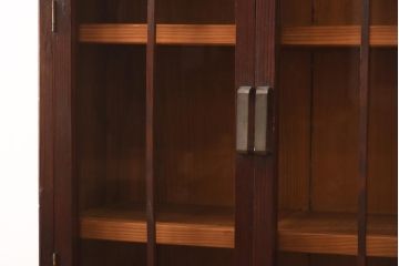 アンティーク家具　和製アンティーク　昭和初期　直線的なデザインが目を引くブックケース(本箱、収納棚)(R-038558)