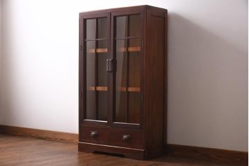 アンティーク家具　和製アンティーク　昭和初期　直線的なデザインが目を引くブックケース(本箱、収納棚)(R-038558)