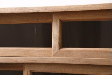 アンティーク家具　大正昭和初期　ストリップド(剥離)　三方ケヤキ材　上手物!和の趣漂う上品な茶箪笥(収納棚、戸棚)(R-038559)