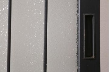 アンティーク建具　和製アンティーク　昭和初期　腰板ケヤキ材　ダイヤガラス入り　上手物!玉杢が魅力的なガラス戸1枚(引き戸、建具)(R-038566)