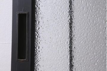 アンティーク建具　和製アンティーク　昭和初期　腰板ケヤキ材　ダイヤガラス入り　上手物!玉杢が魅力的なガラス戸1枚(引き戸、建具)(R-038566)