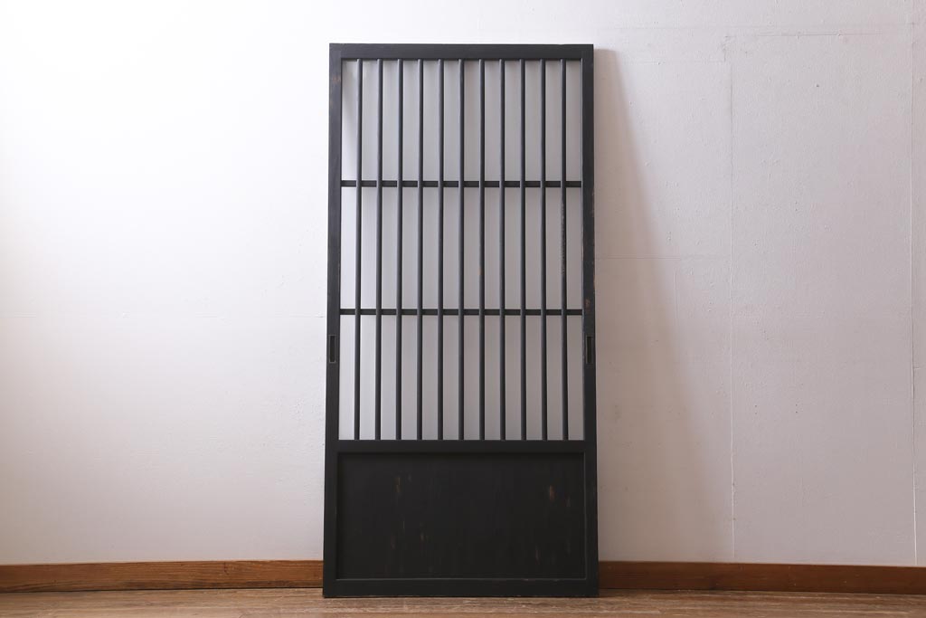 アンティーク建具　和製アンティーク　昭和中期　すりガラス入り　ブラックペイントがシックなガラス戸1枚(引き戸、建具)(R-038567)