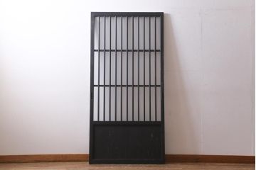 アンティーク建具　和製アンティーク　昭和中期　すりガラス入り　ブラックペイントがシックなガラス戸1枚(引き戸、建具)(R-038567)