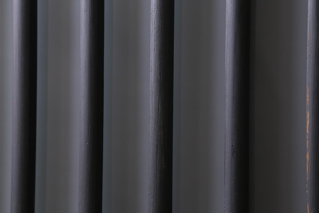 アンティーク建具　和製アンティーク　昭和中期　すりガラス入り　ブラックペイントがシックなガラス戸1枚(引き戸、建具)(R-038567)