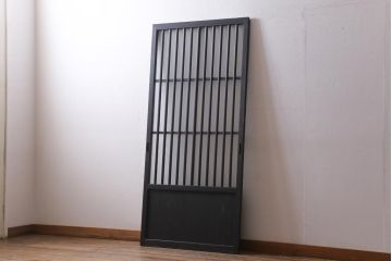 アンティーク建具　和製アンティーク　昭和中期　すりガラス入り　ブラックペイントがシックなガラス戸1枚(引き戸、建具)(R-038567)