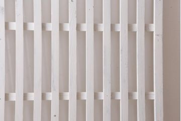アンティーク建具　和製アンティーク　ペイント　シャビーな風合いが魅力の荒格子戸1枚(格子戸、建具、はめ殺し)(R-038568)