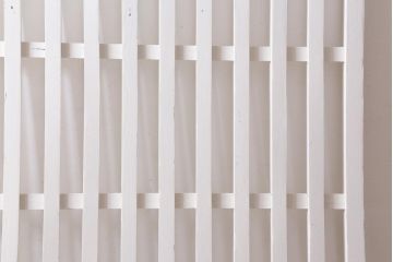 アンティーク建具　和製アンティーク　ペイント　シャビーな風合いが魅力の荒格子戸1枚(格子戸、建具、はめ殺し)(R-038569)