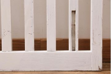 アンティーク建具　和製アンティーク　ペイント　シャビーな風合いが魅力の荒格子戸1枚(格子戸、建具、はめ殺し)(R-038569)