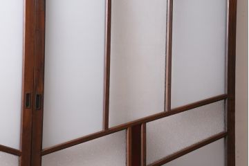 アンティーク建具　大正昭和初期　激レア　当時物色ガラス入り　赤と緑がアクセントのレトロなガラス戸2枚セット(引き戸、建具)(R-038570)