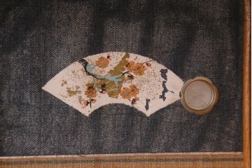 アンティーク家具　昭和中期　味わい深い木肌が魅力の茶箪笥(茶棚、飾り棚)(R-038598)