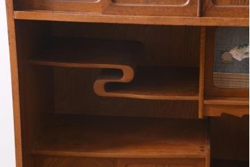 アンティーク家具　昭和中期　味わい深い木肌が魅力の茶箪笥(茶棚、飾り棚)(R-038598)