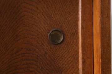 アンティーク家具　昭和中期　味わい深い木肌が魅力の茶箪笥(茶棚、飾り棚)(R-038598)