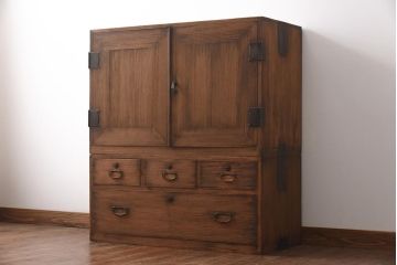 アンティーク家具　和製アンティーク　昭和初期　総桐材　和モダンな空間を演出する衣装箪笥(洋服タンス、チェスト、引き出し、桐箪笥、桐たんす)(R-038599)