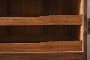 アンティーク家具　和製アンティーク　昭和初期　総桐材　和モダンな空間を演出する衣装箪笥(洋服タンス、チェスト、引き出し、桐箪笥、桐たんす)(R-038599)