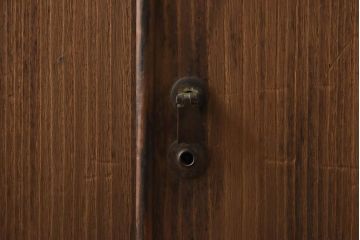 アンティーク家具　和製アンティーク　昭和初期　総桐材　和モダンな空間を演出する衣装箪笥(洋服タンス、チェスト、引き出し、桐箪笥、桐たんす)(R-038599)