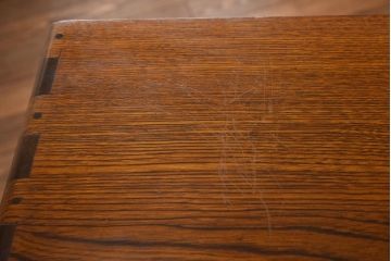 アンティーク家具　和製アンティーク　工芸家具　昭和初期　総タモ材　前面玉杢!凝ったつくりの上質な茶箪笥(茶棚、飾り棚)(R-038600)