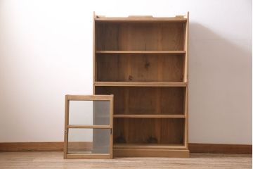 アンティーク家具　大正昭和初期　ストリップド(剥離)　ゆらゆらガラスがレトロな雰囲気を高める重ねキャビネット(飾り棚、陳列棚、収納棚)(R-038601)