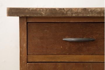 アンティーク家具　昭和レトロ　木の質感が楽しめるシンプルな電話台(サイドキャビネット、収納棚、飾り棚)(R-038615)