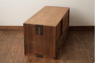 アンティーク家具　和製アンティーク　昭和中期　桐材が味わい深い戸棚(収納棚、キャビネット)(R-038632)