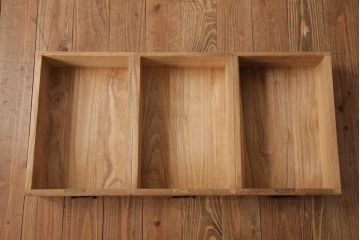 アンティーク家具　和製アンティーク　昭和中期　桐材が味わい深い戸棚(収納棚、キャビネット)(R-038632)