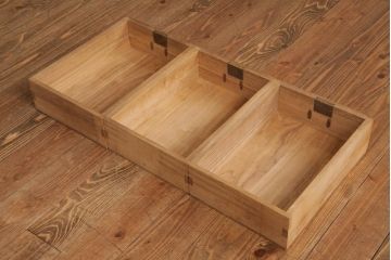 アンティーク家具　和製アンティーク　昭和中期　桐材が味わい深い戸棚(収納棚、キャビネット)(R-038632)