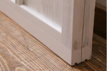 アンティーク建具　和製アンティーク　昭和初期　すりガラス入り　ホワイトペイントが爽やかなガラス戸2枚セット(引き戸、建具)(R-038634)