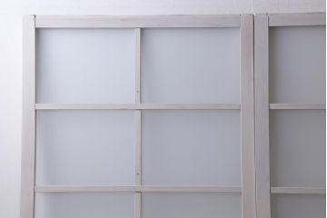 アンティーク建具　和製アンティーク　昭和初期　すりガラス入り　ホワイトペイントが爽やかなガラス戸2枚セット(引き戸、建具)(R-038634)