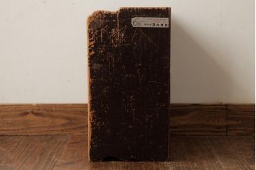 アンティーク家具　和製アンティーク　昭和初期　古い木の質感が味わい深い小振りな収納棚(棚、書類棚)(R-038637)