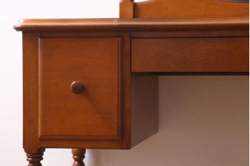 中古　横浜ダニエル(daniel)　A-402　ラウンド型の鏡が印象的な上品な佇まいのドレッサー(鏡台)(R-038643)