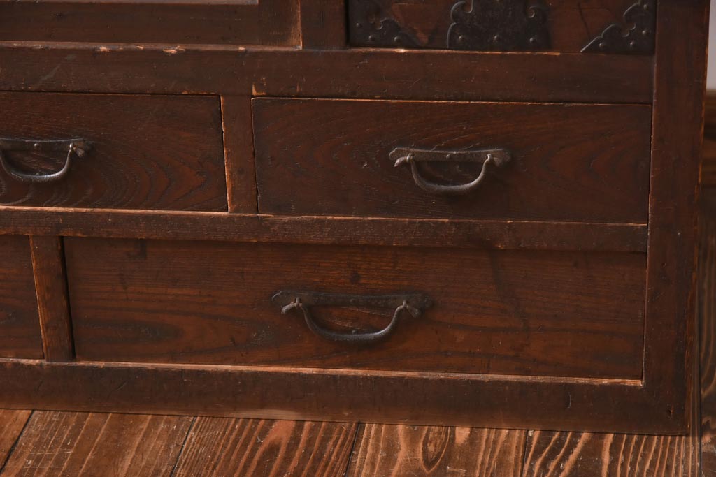 アンティーク家具　和製アンティーク　明治大正期　前面ヒノキ・ケヤキ材　味わい深い木肌が魅力の帳場箪笥(時代箪笥、重ね箪笥)(R-038666)